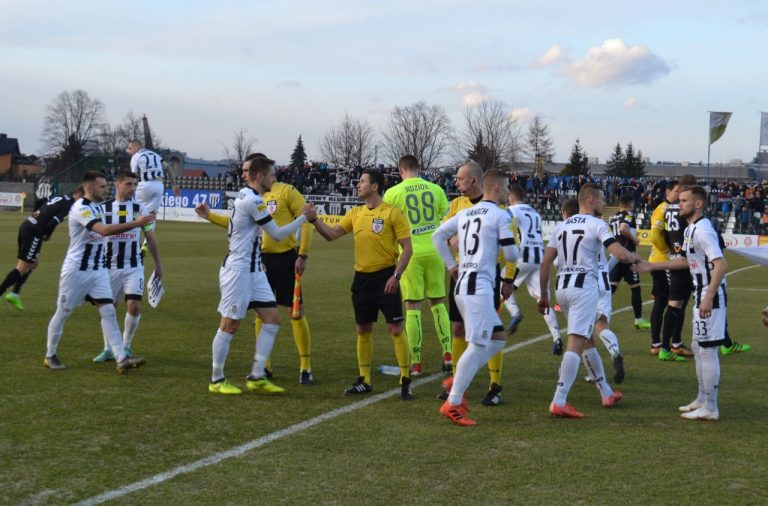 Sandecja Nowy Sącz. Kto najczęściej karany przez sędziów?