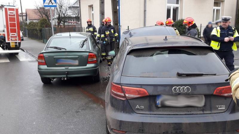 rozbite auta na ul. Paderewskiego