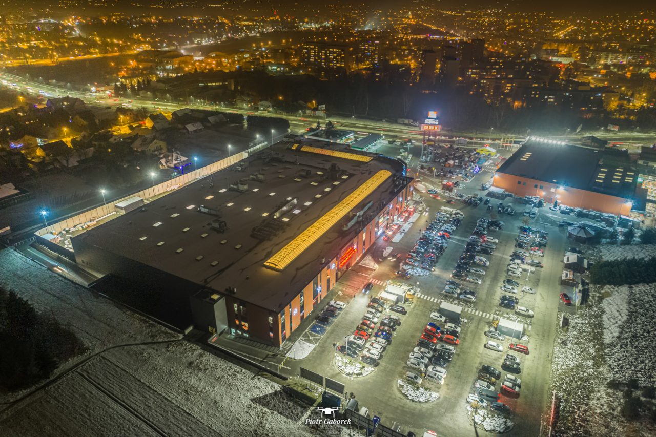 Nowy Sącz, widok z drona. CH Gołąbkowice