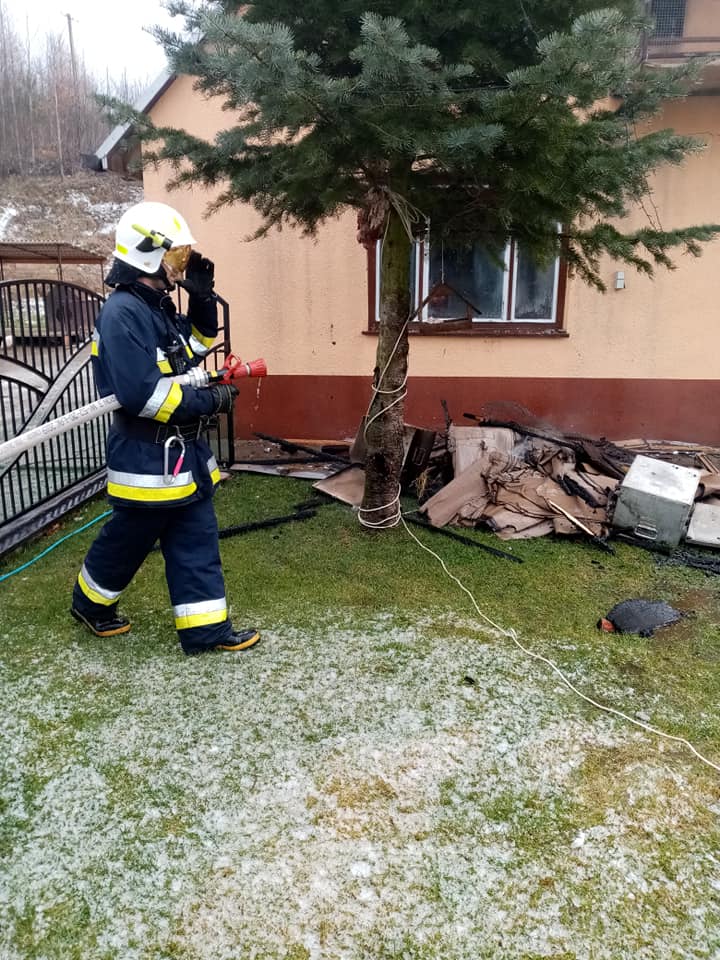 pożar gołębnika w Stróżnej