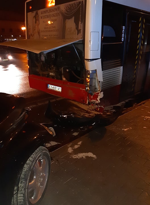 autobus po wypadku