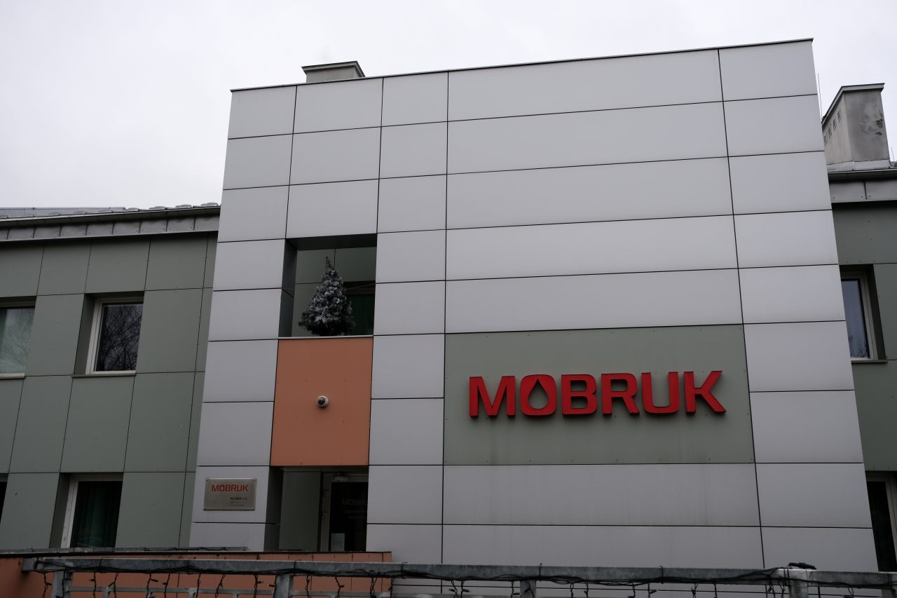 MOBRUK Niecew