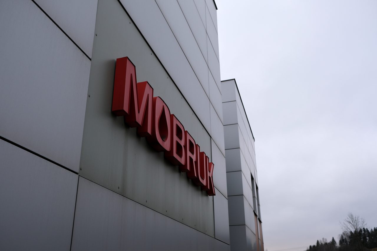 MOBRUK Niecew