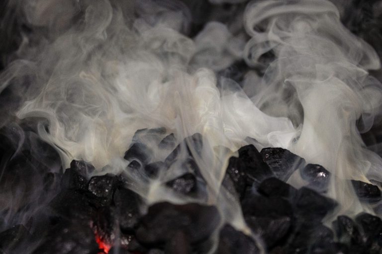 Koniec pieców na węgiel i zakaz palania biomasy w uzdrowiskach? Władze Małopolski szykują nowy oręż na smog