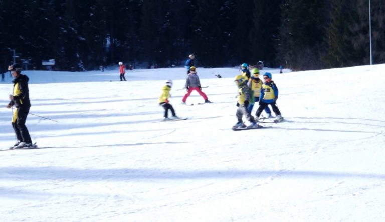 Na nartach narażasz kolana, na snowboardzie nadgarstki. Zabezpiecz je! „KRYNICA – BEZPIECZNA ZIMOWA STOLICA” – CZĘŚĆ IV