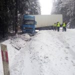 Mochnaczka, zima, trudne warunki drogowe