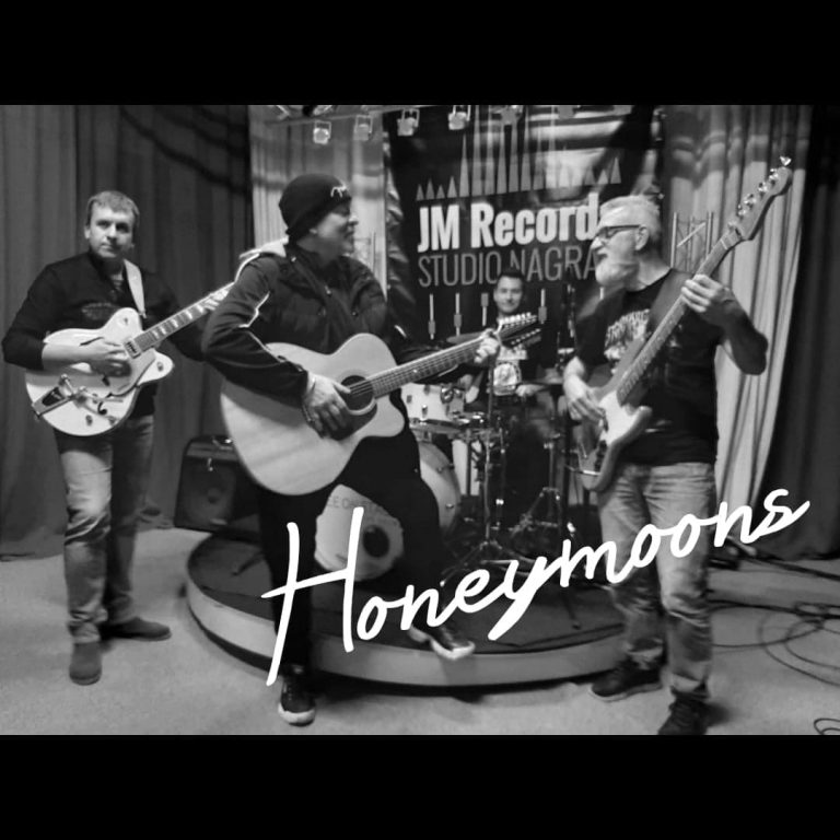 Rozdajemy pełne miłości krążki od Honeymoons. Łap jeden dla siebie!