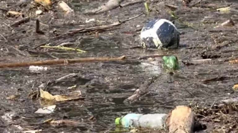 Tauron Ekoenergia odpowiada Jagnie Marczułajtis-Walczak w sprawie śmieci w jeziorze: nie my je wytwarzamy
