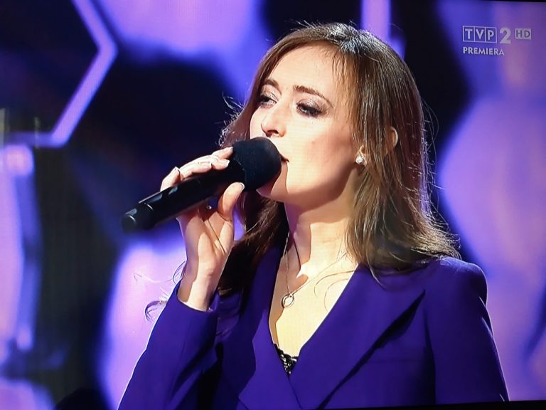 Justyna z Nowego Sącza zachwyciła swym głosem w „Szansie na sukces”