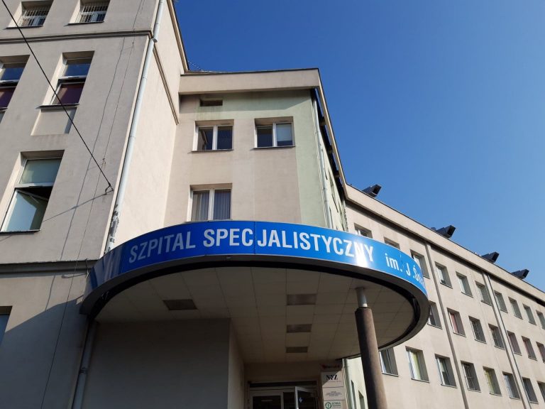 Nowy Sącz: Dwie osoby z kadry szpitala zakażone