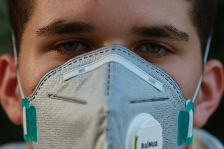 KORONAWIRUS RAPORT – 15 kwietnia. Zmarły dziś dwie zakażone osoby z Małopolski