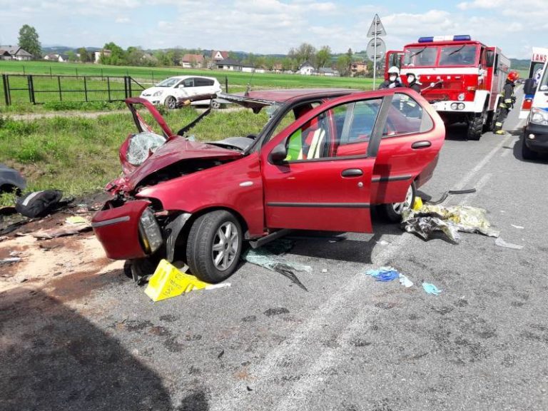 Podrzecze: dramatyczny wypadek na obwodnicy. W akcji śmigłowiec LPR [aktualizacja]