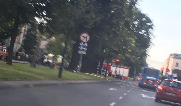 Z ostatniej chwili: zderzenie samochodów osobowych przy kościele kolejowym w Nowym Sączu