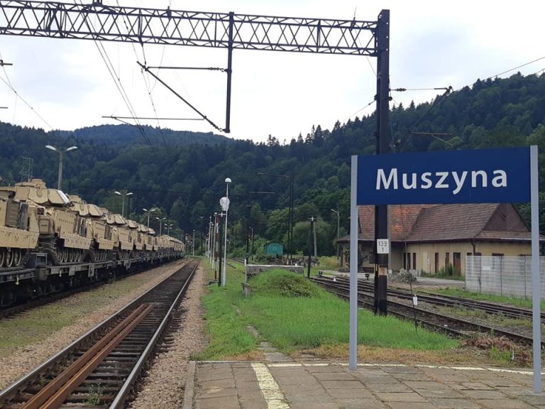 Jadą czołgi i wozy pancerne przez Sądecczyznę… Jesteśmy świadkami manewrów wojsk NATO