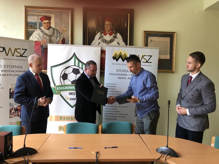 Państwowa Wyższa Szkoła Zawodowa i UKS „Trójka” z Jelnej będą sobie pomagać