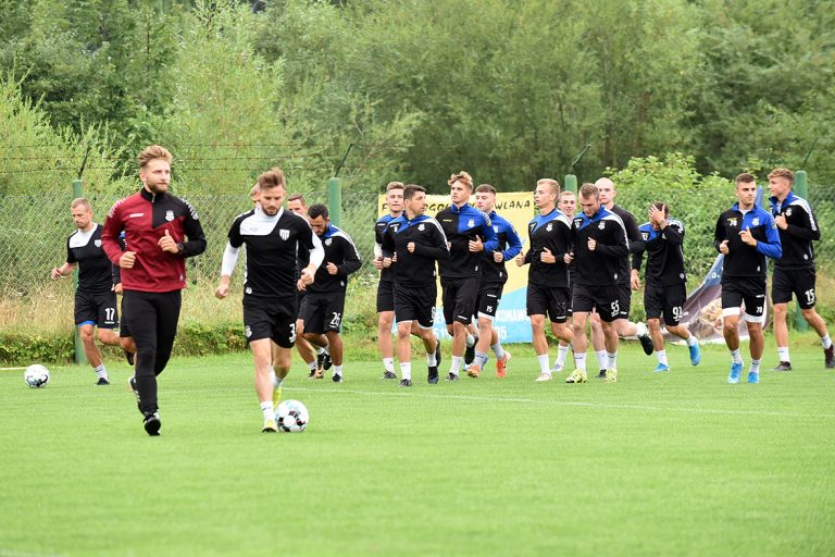 Sandecja na treningu z Piotrem Mandryszem