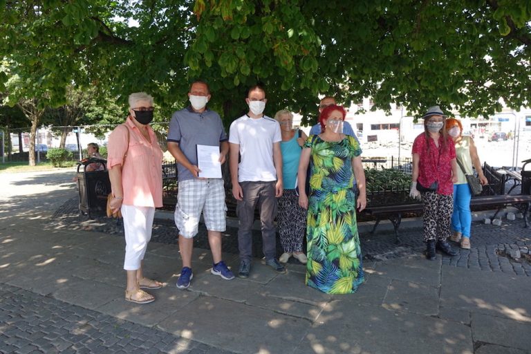 Nowy Sącz: Referendarze nie ustępują. Chcą odwołania rady miasta. Referendum może odbyć się jesienią