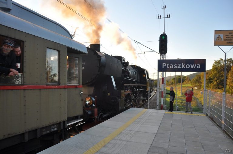 Nowy Sącz – Ptaszkowa – Grybów – Stróże – Gorlice – Biecz: Para – buch! Koła – w ruch!