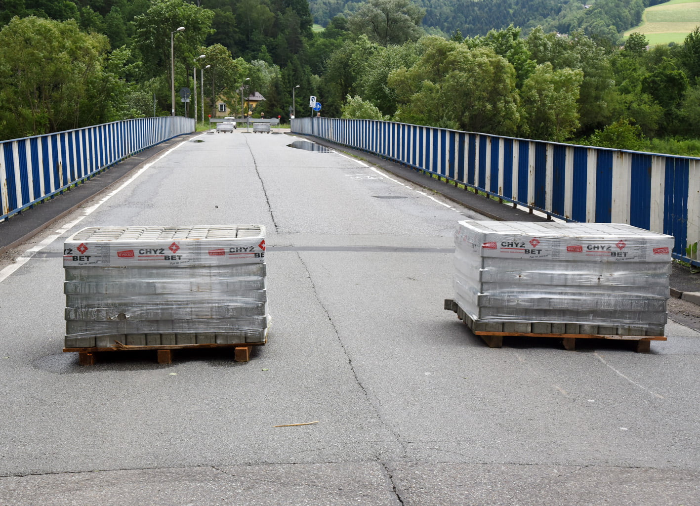 most na rzece Kamienica. Nowy Sącz, zakaz wjazdu