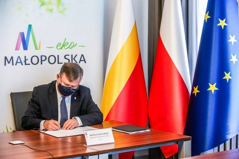 Walczą o pieniądze na energetyczną rewolucję w Małopolsce. Jest umowa władz województwa ze spółką Tauron