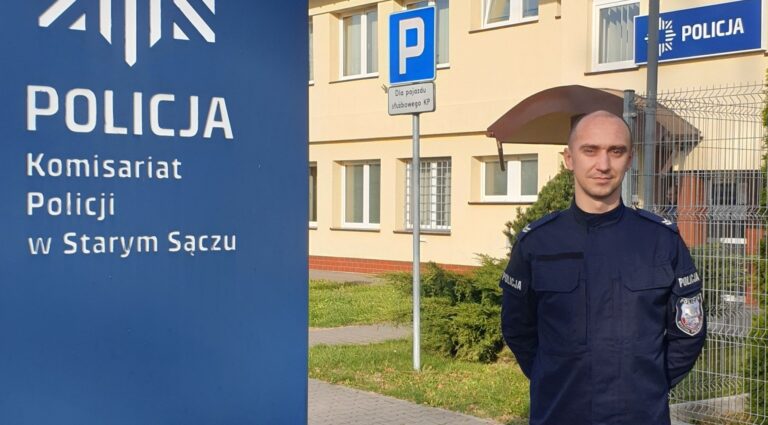 Policjant ze Starego Sącza odznaczony przez ministra zdrowia za 16 lat ratowania życia ludzi