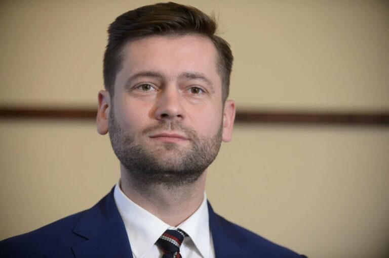 Bortniczuk: podstawa prawna obostrzeń związanych z Sylwestrem jest bardzo wątpliwa