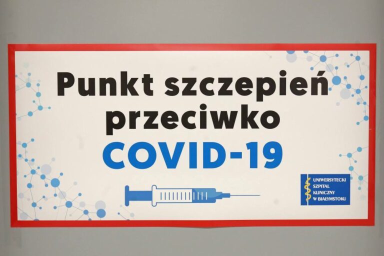Prof. Kuchar odpowiada na pytanie kto może się szczepić na COVID-19, a kto nie powinien