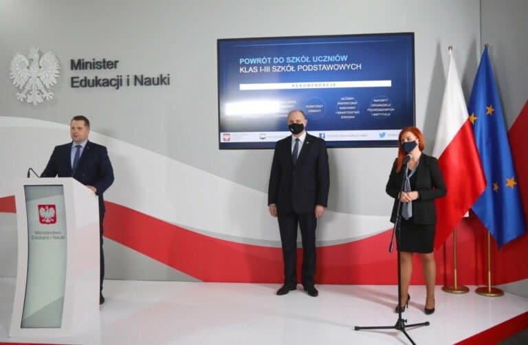 11 stycznia rusza ogólnopolska akcja badania przesiewowego nauczycieli w kierunku koronawirusa