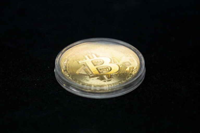 W ciągu weekendu bitcoin stracił blisko jedną piątą wartości…