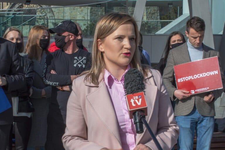 Veto przedsiębiorców w Beskidzie Wyspowym. Impuls dał zajazd z Jurkowa, który otworzył się dla „testerów smaku”.
