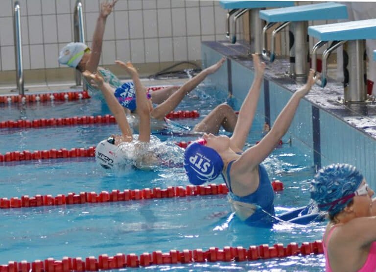 Wypływali 6 kg solnych pucharów