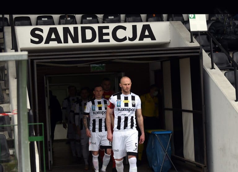 Czy Sandecja odcumuje ŁKS Łódź?