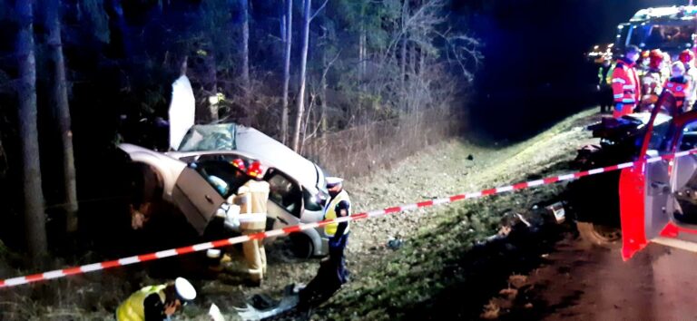 Stary Sącz. Nowe fakty w sprawie tragicznego wypadku. Śmiertelne „grzechy” kierowcy to 128 km/h i omijanie wysepki