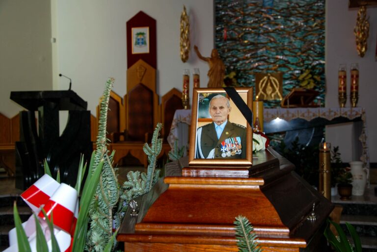 Stryju, dzięki Twojej niezłomnej postawie uczyliśmy się patriotyzmu