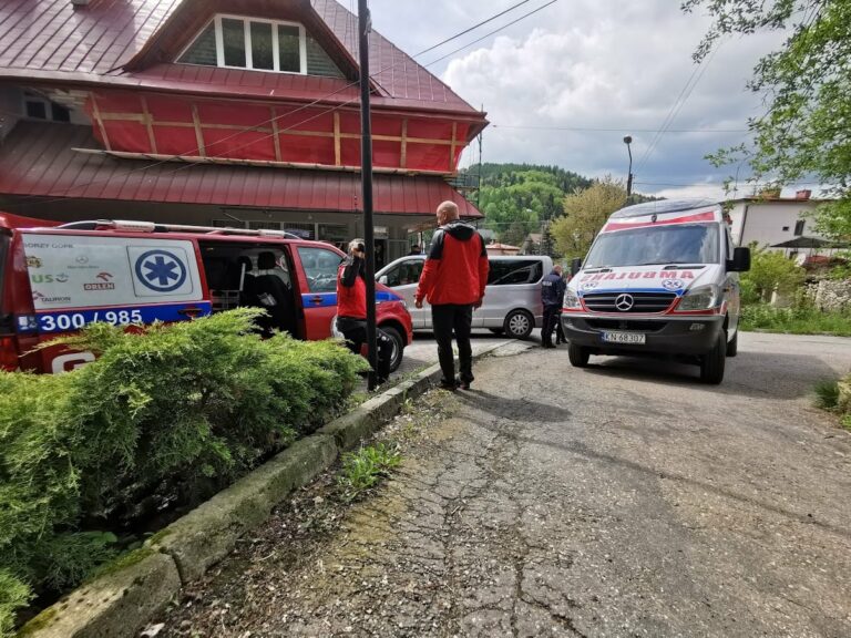 Muszyna. Na poszukiwania młodego mężczyzny ruszyli policjanci, miejscowi ratownicy i ,,goście”
