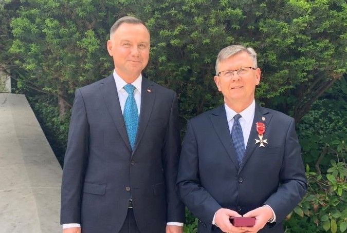 Witold Kozłowski odznaczony Krzyżem Oficerskim Orderu Odrodzenia Polski