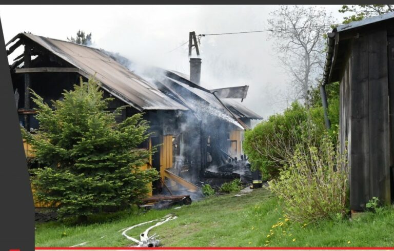Rodzina z Bieśnika w pożarze straciła dach nad głową. Potrzebna pomoc