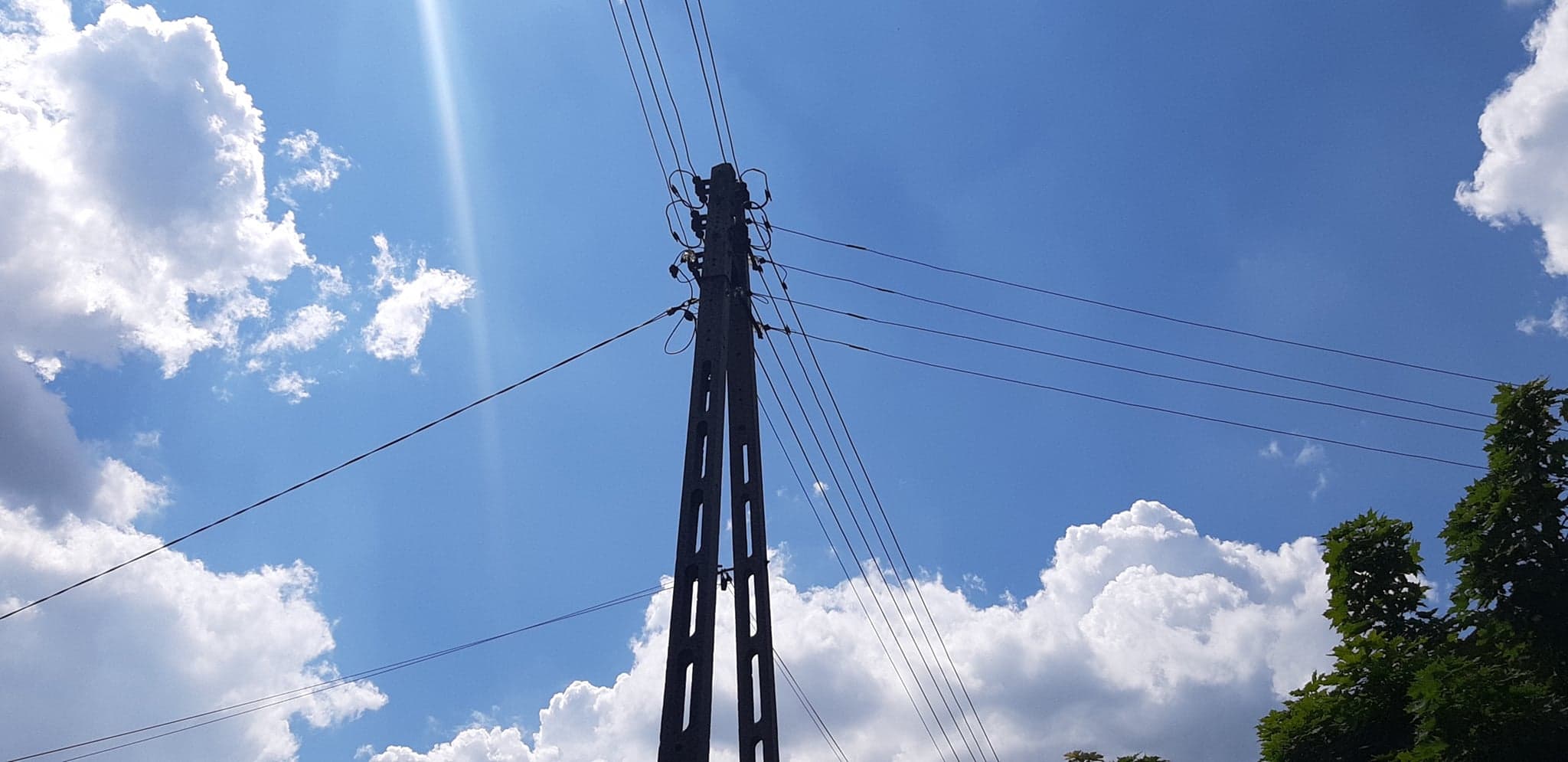 słup energetyczny