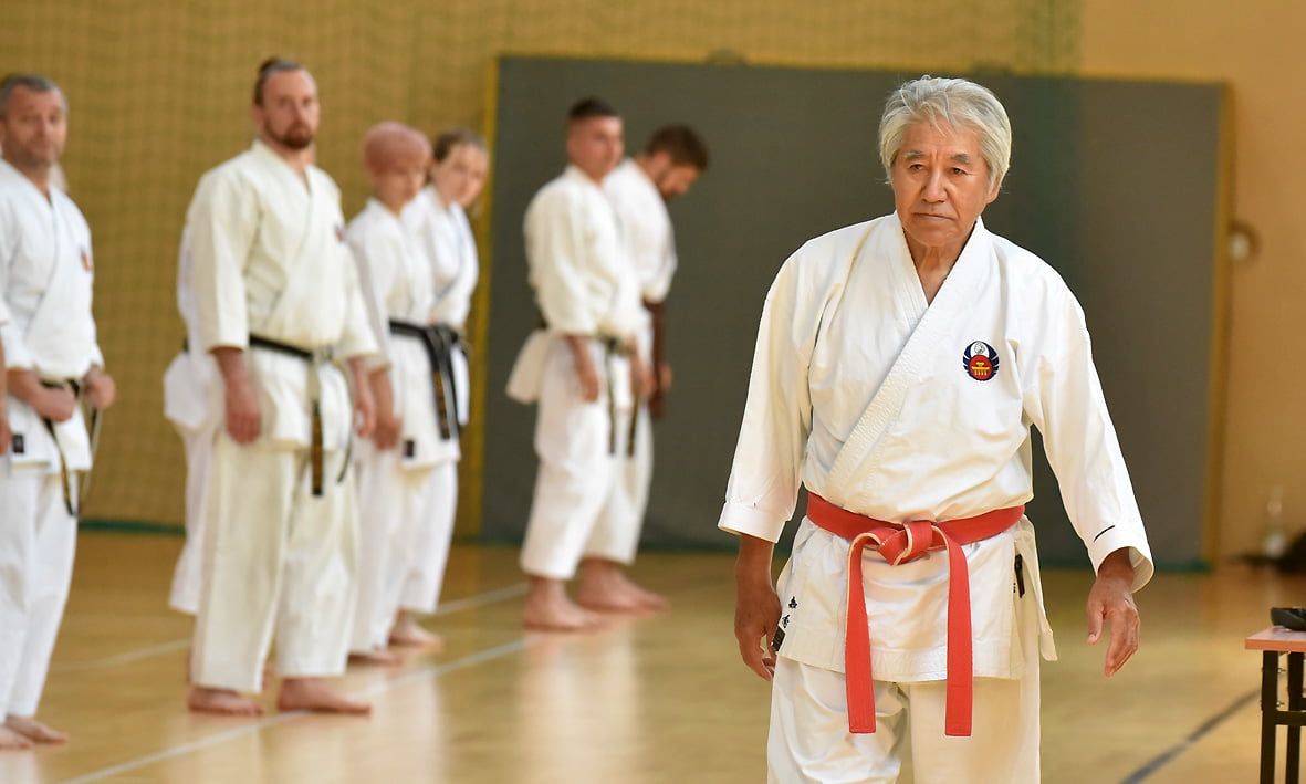 trening karate Shorin- ryu pod przewodnictwem mistrza Kenyu Chinen
