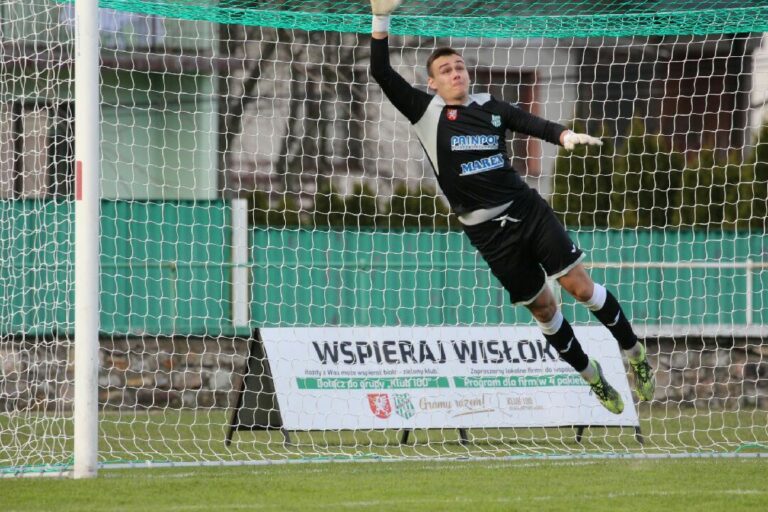 Młody bramkarz Sandecji na fali Wisłoki