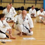 trening karate Shorin- ryu pod przewodnictwem mistrza Kenyu Chinen