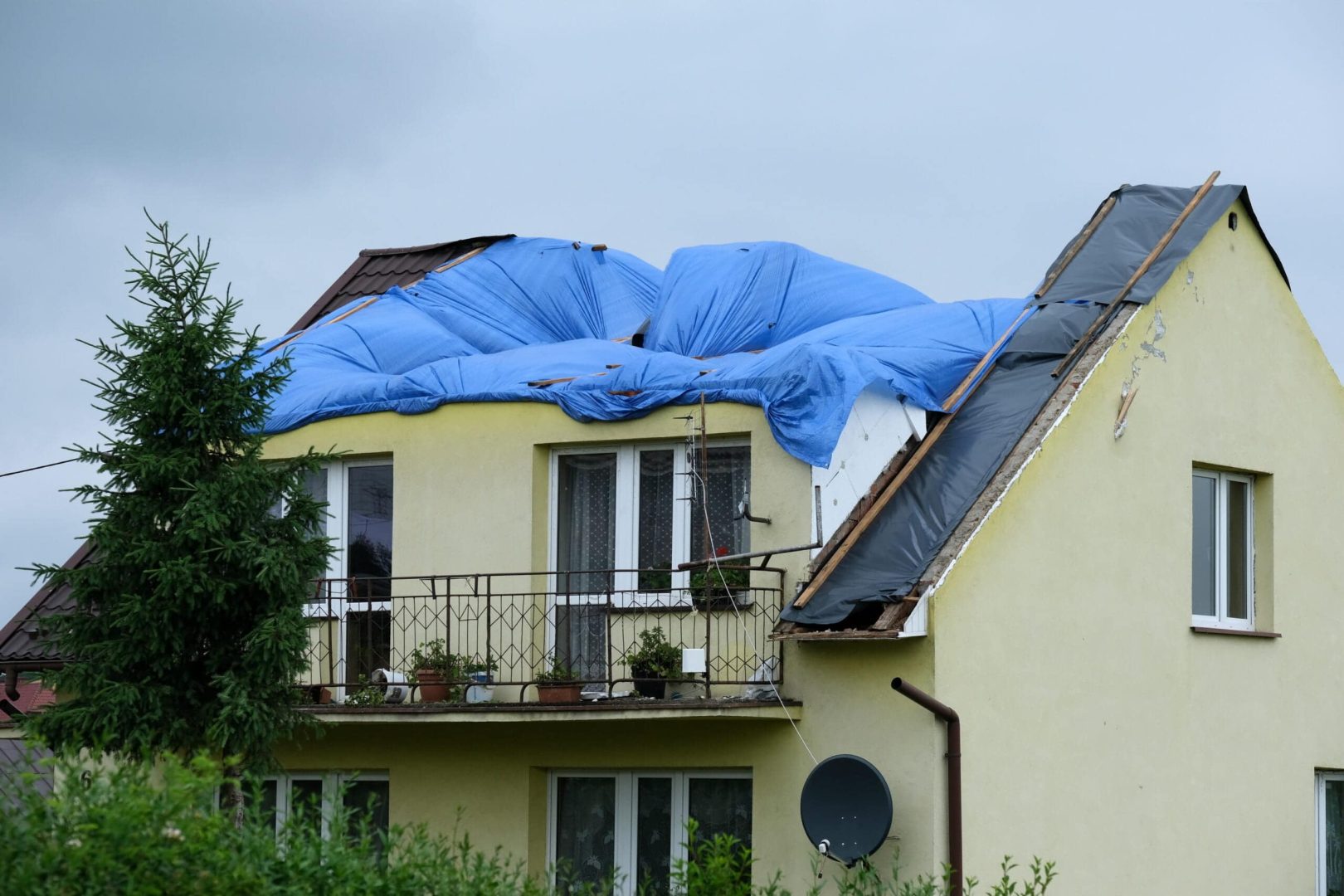 Librantowa po przejściu tornado