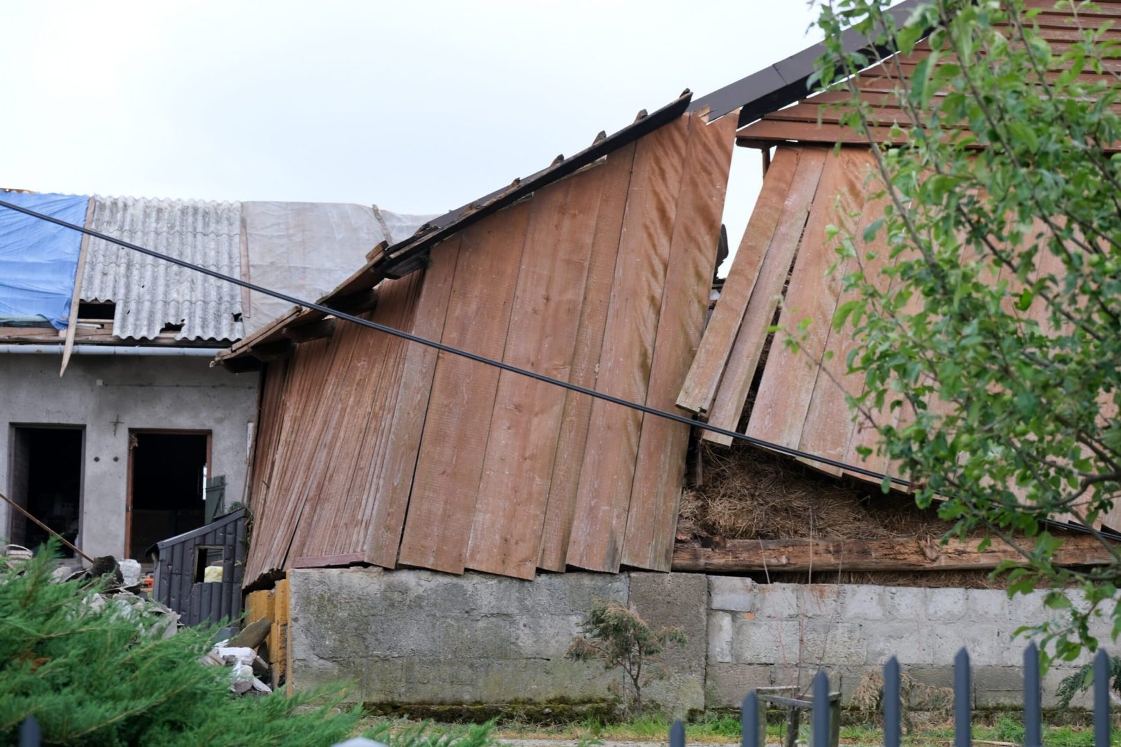 Librantowa po przejściu tornado