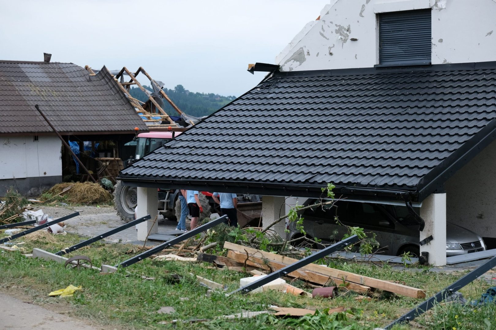 Librantowa po przejściu tornado