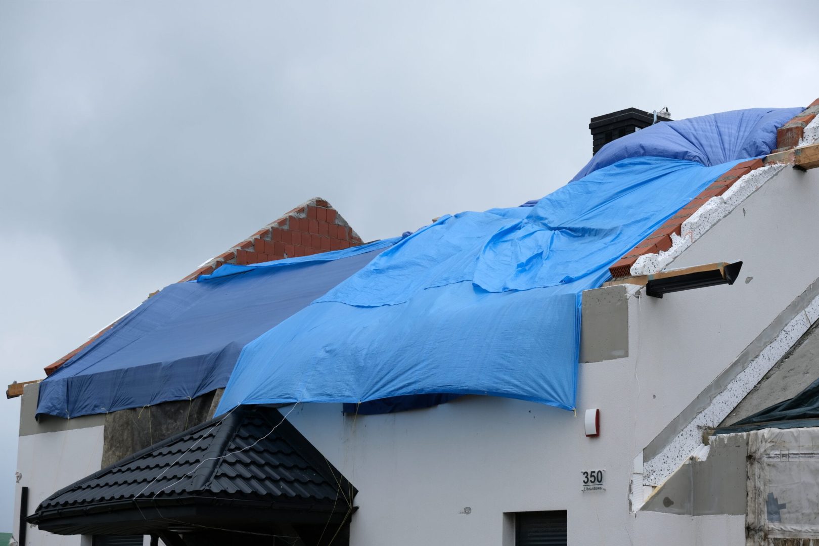 Librantowa po przejściu tornado