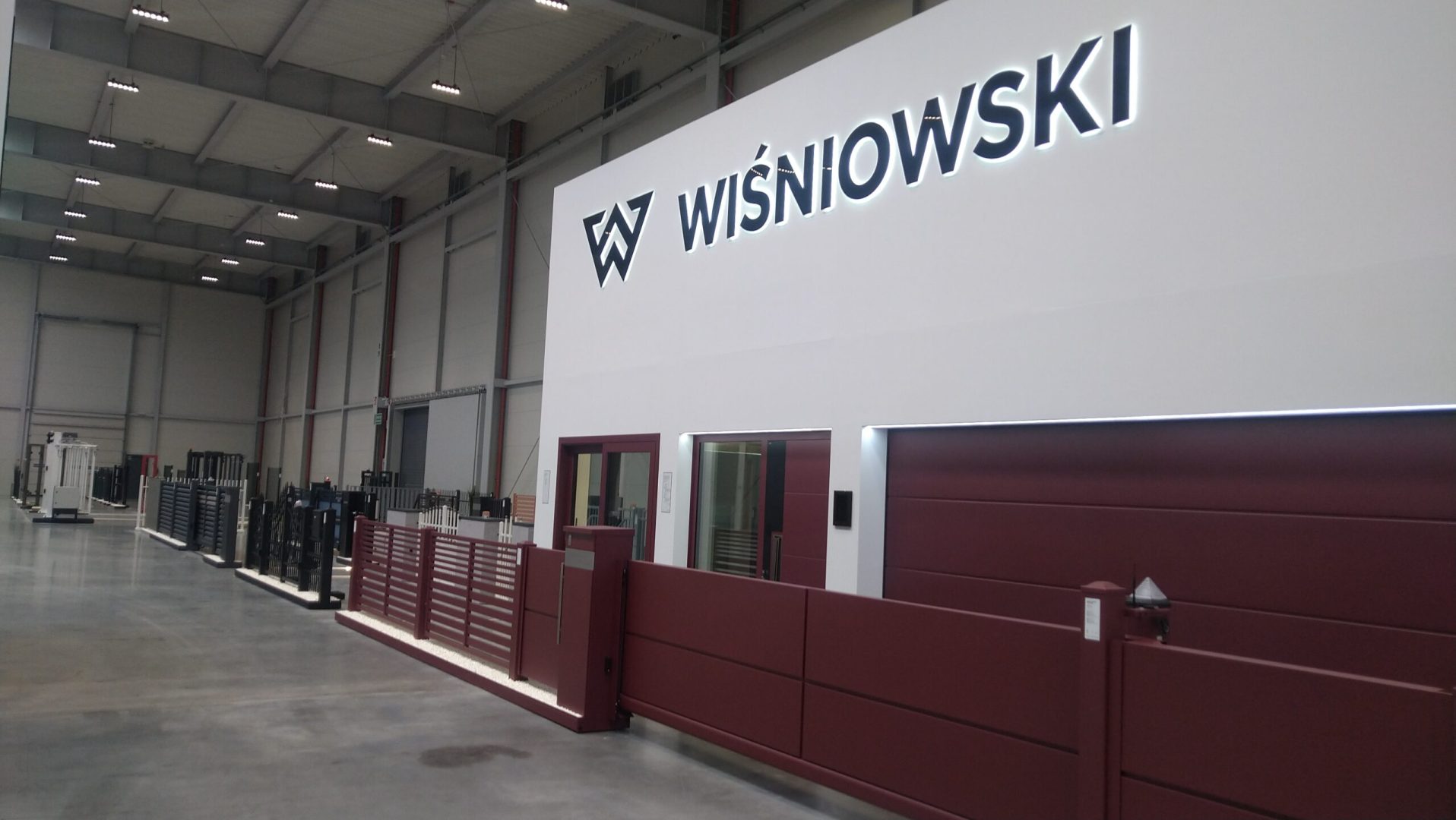 Wiśniowski ekspozycja - hala targowa