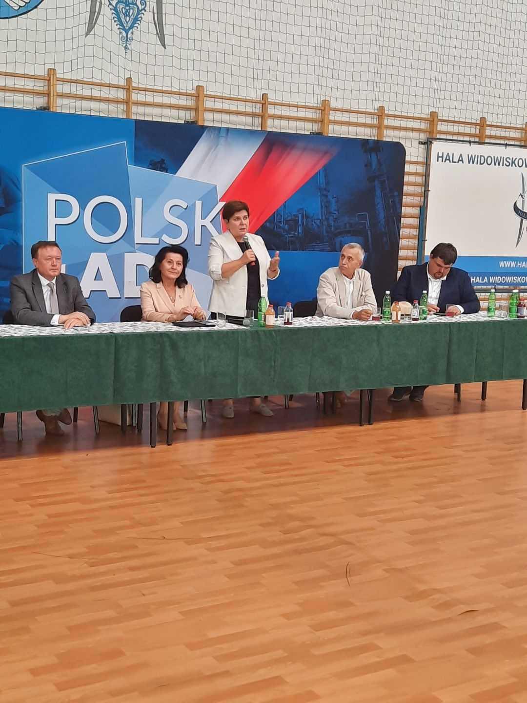 Beata Szydło w Łącku