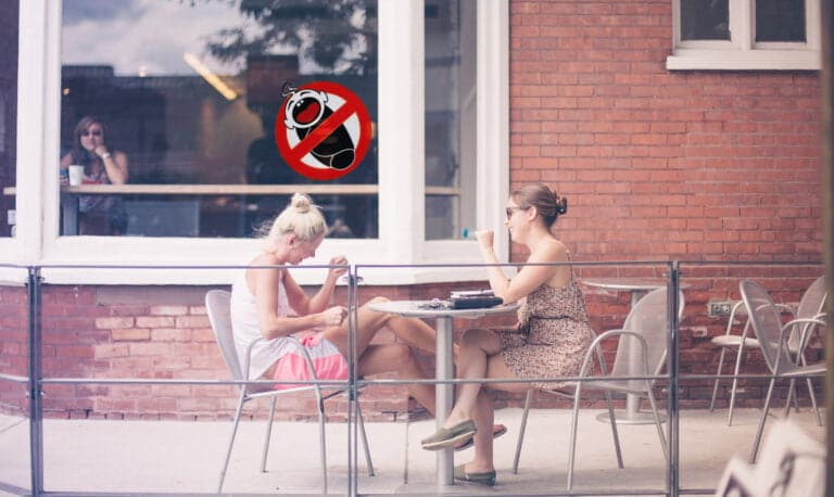 Prawo.pl: strefy publiczne bez dzieci mogą naruszać prawo