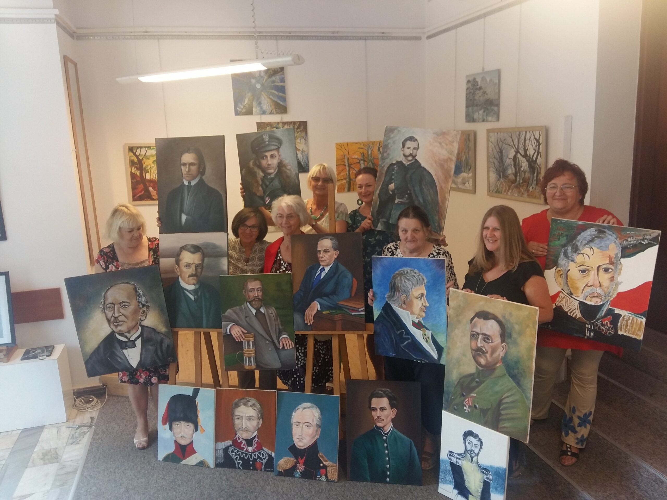 Towarzystwo Przyjaciół Sztuk Pięknych Nowy Sącz, 100 twarzy na 100-lecie niepodległości