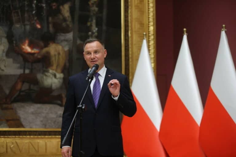Sejm przyjął ustawę o podwyżkach dla osób zajmujących kierownicze stanowiska państwowe
